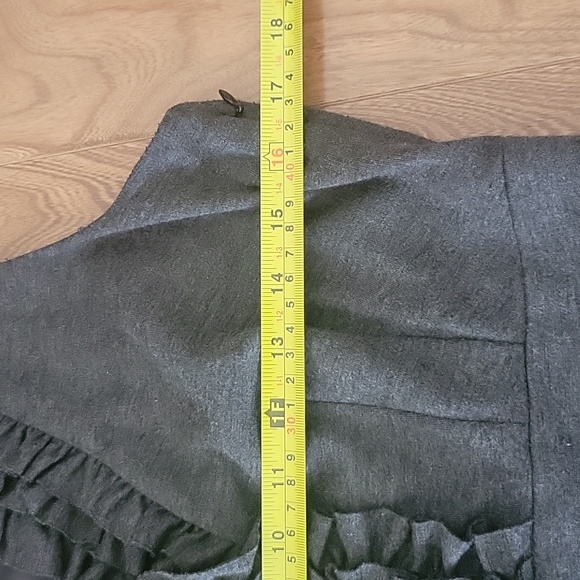 Taylor Gray Sheath Dress with Ruffle Front V Neckline 8 - Picture 6 of 7